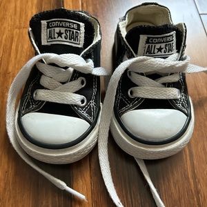 Infant converse size 4